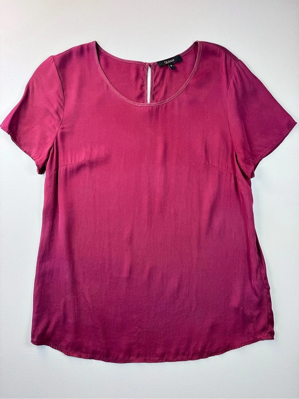 Quince Silk Short Sleeve Blouse Tunic Curved Hem Scoop Neck Red Plum Wine Small
